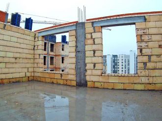 Листопад 2025 року