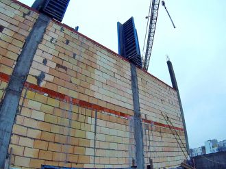 Листопад 2025 року