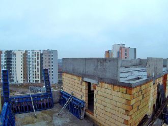 Листопад 2025 року