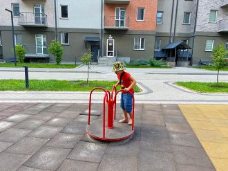 Дитячі майданчики
